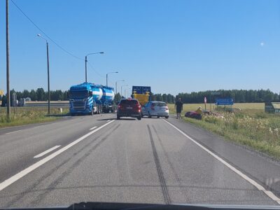 Hannukselantien onnettomuus kuva Tuomas Koivuniemi