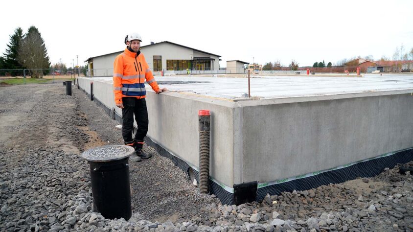 Seurakuntakeskuksen rakentaminen1