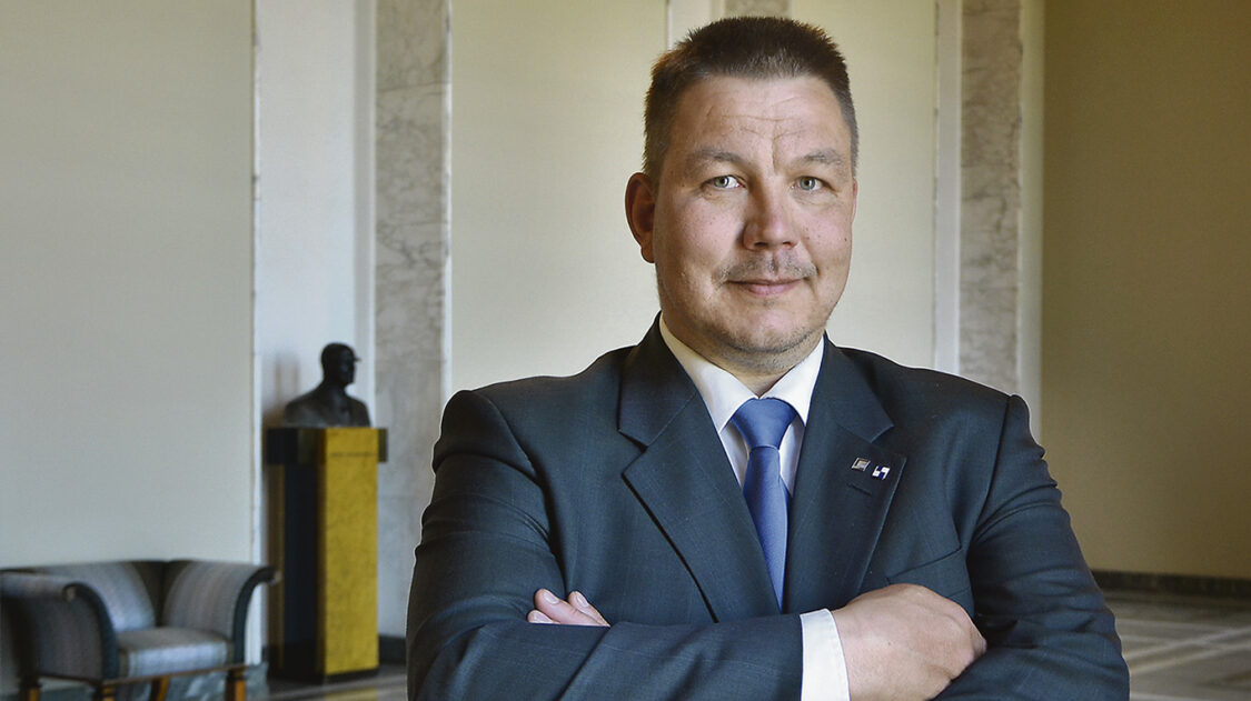 Juha-Maenpaa-historiajuttuun