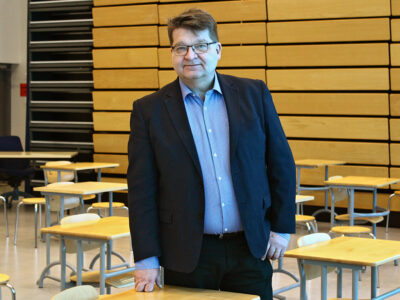 Lukion-rehtori-Jouko-Peltonen