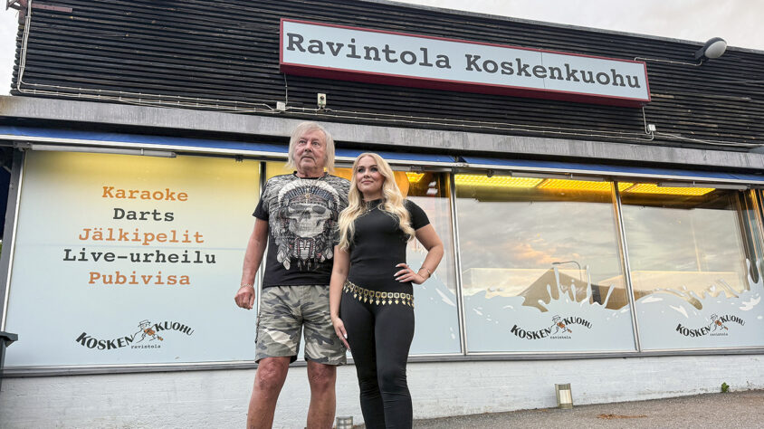 Ilkka Danny Lipsanen ja Helmi Loukasmäki Koskis-hallilla 1