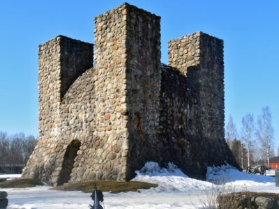 Ilkan patsas kuva Jenna Järvenpää