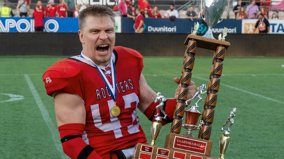 Juhani Koivumäki Roosters