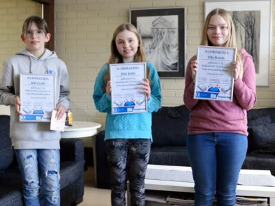 Kirja-arvioista palkitut