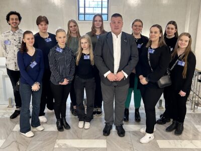 nuorisovaltuusto eduskunnassa1