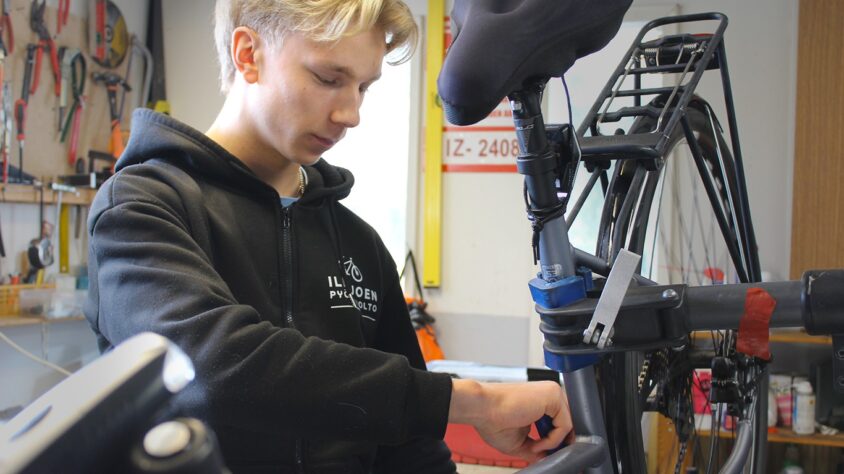 Pyörähuoltojuttu Onni Heikkilä